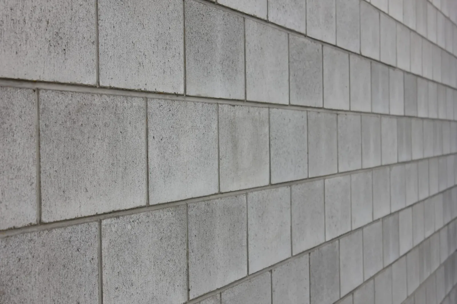 Concrete besser block wall