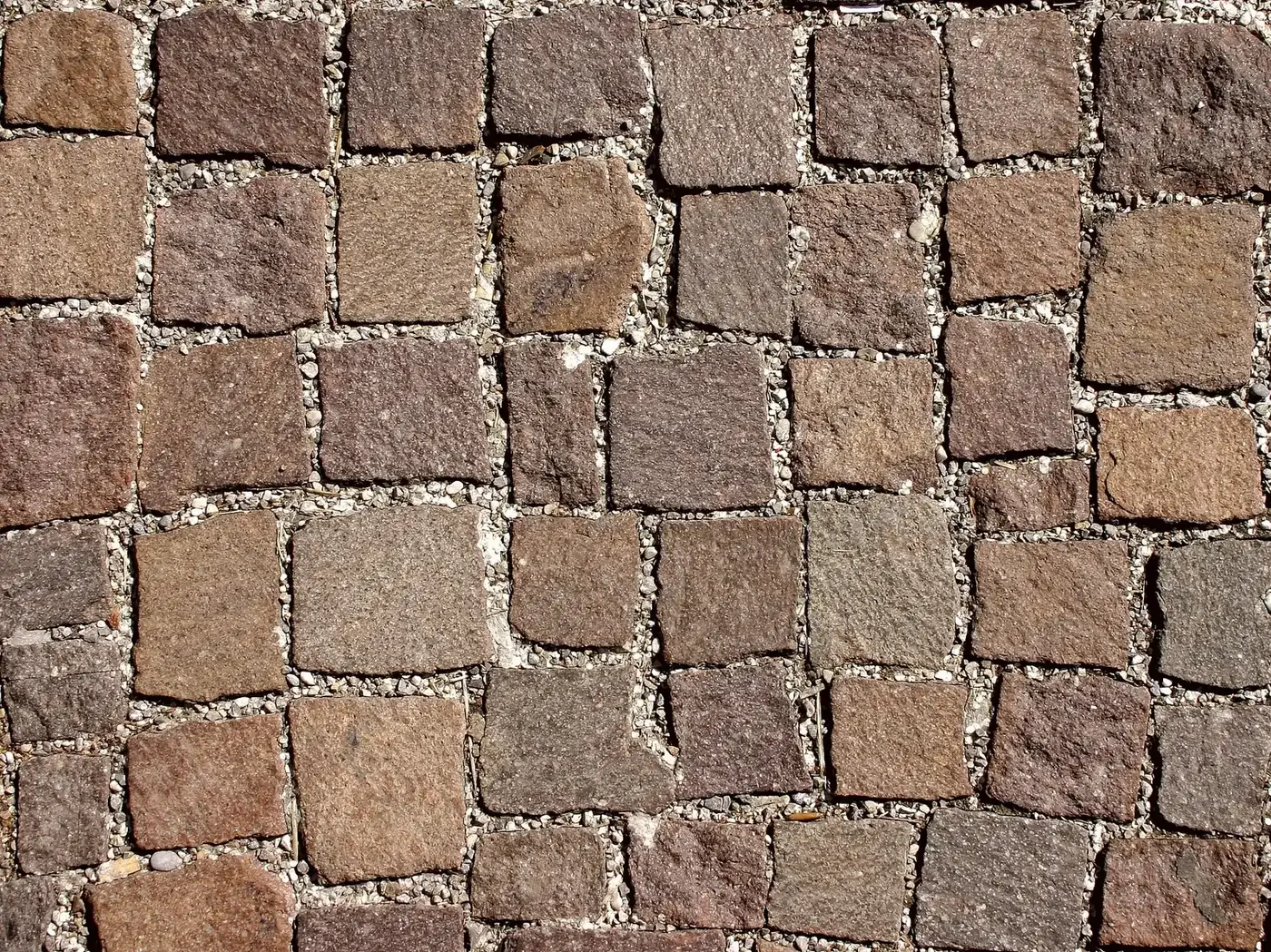 Porphyry stone setts paving